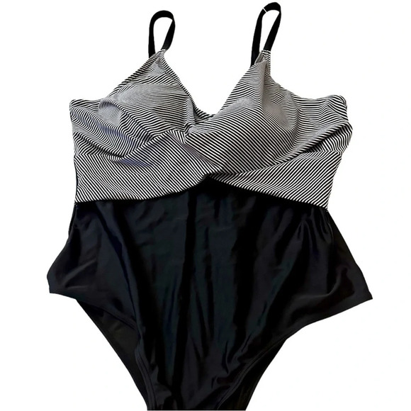 Women’s Voluptuous V Neck Color Sling Backless Bathing Suit - Picture 3 of 8